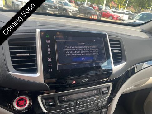 Used 2016 Honda Pilot Touring image 18