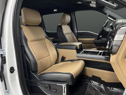 Used 2024 Ford F250 Lariat w/ Lariat Ultimate Package image 35