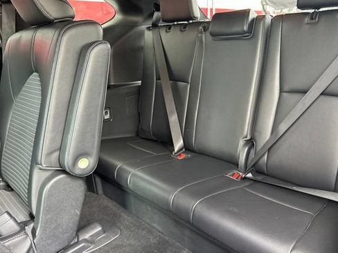 Used 2023 Toyota Highlander XSE AWD/4WD image 17