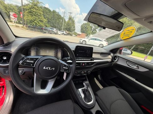Used 2023 Kia Forte LXS FWD image 16