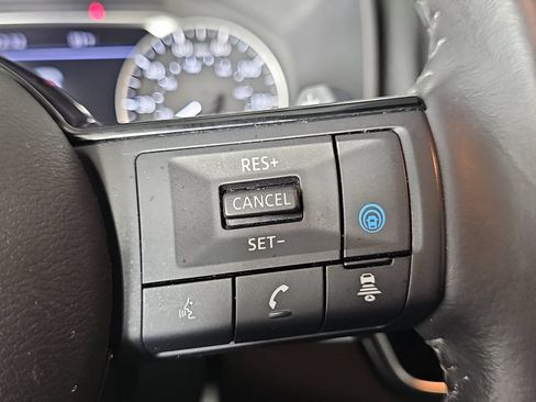 Certified 2022 Nissan Rogue SL w/ SL Premium Package FWD image 18