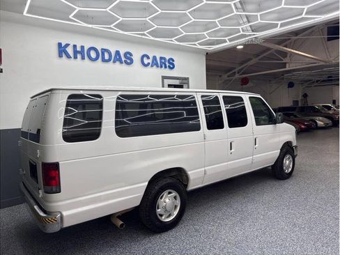 Used 2012 Ford E-350 and Econoline 350 XLT image 8