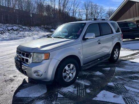 Used 2011 Ford Escape Limited w/ 302A Rapid Spec Order Code image 3
