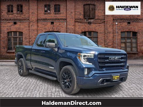 Used 2021 GMC Sierra 1500 Elevation w/ LPO, Elevation Black Package AWD/4WD image 1