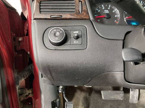 Used 2015 Chevrolet Impala LTZ image 17