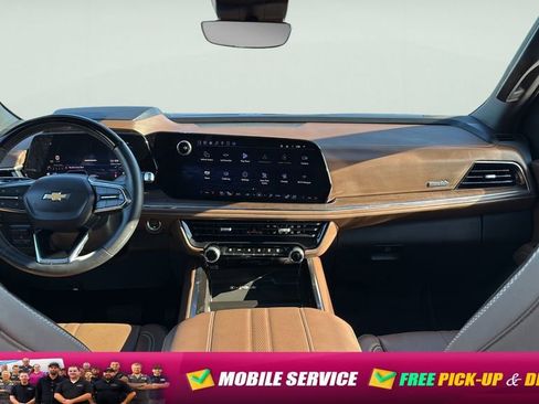 Used 2025 Chevrolet Tahoe High Country AWD/4WD image 15