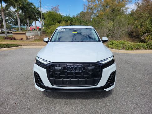 Certified 2025 Audi Q7 2.0T Premium Plus w/ Premium Plus Package image 2
