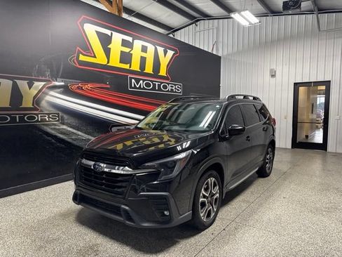 Used 2024 Subaru Ascent Limited AWD/4WD image 1