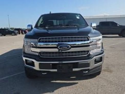 Used 2019 Ford F150 Lariat w/ Equipment Group 502A Luxury AWD/4WD image 6