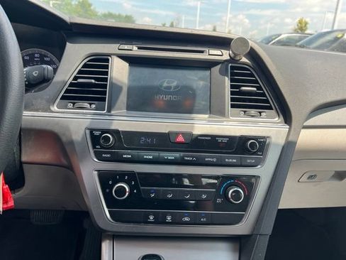 Used 2016 Hyundai Sonata SE w/ Cargo Package FWD image 17