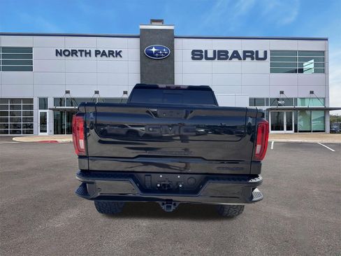 Used 2023 GMC Sierra 1500 AT4X image 4