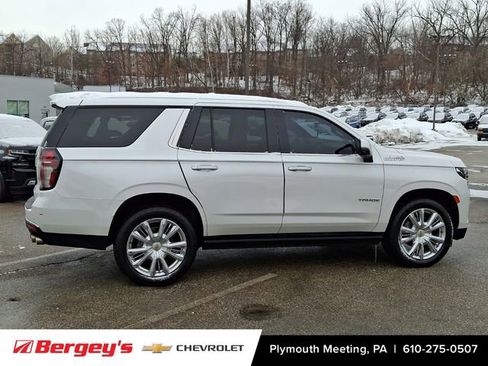 Used 2021 Chevrolet Tahoe High Country w/ Premium Package image 8