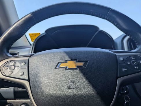 Used 2022 Chevrolet Colorado Z71 w/ Safety Package AWD/4WD image 32