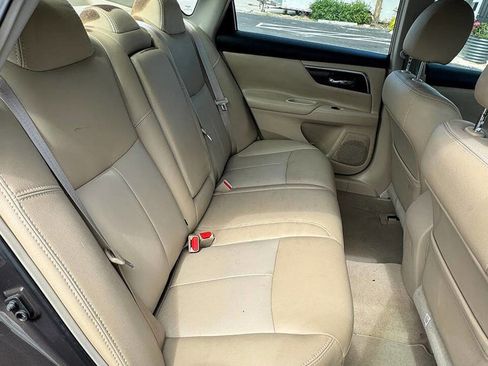 Used 2013 Nissan Altima 2.5 S FWD image 10