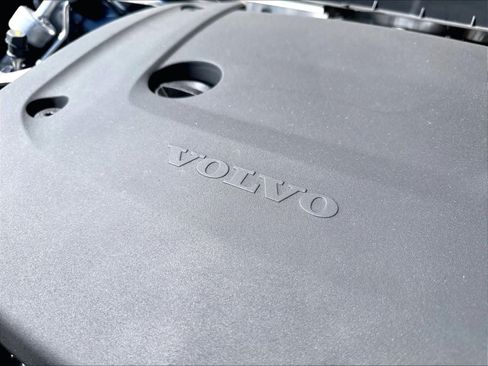 New 2026 Volvo XC90 B6 Plus w/ Protection Package Premier AWD/4WD image 31