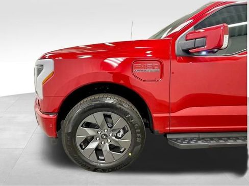 New 2023 Ford F150 Lightning Lariat w/ Equipment Group 511A High image 13