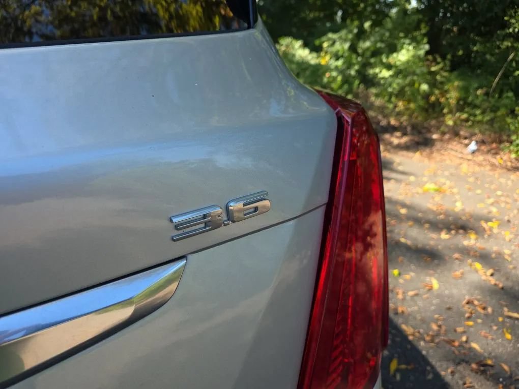 Used 2019 Cadillac XT5 Premium Luxury FWD image 12