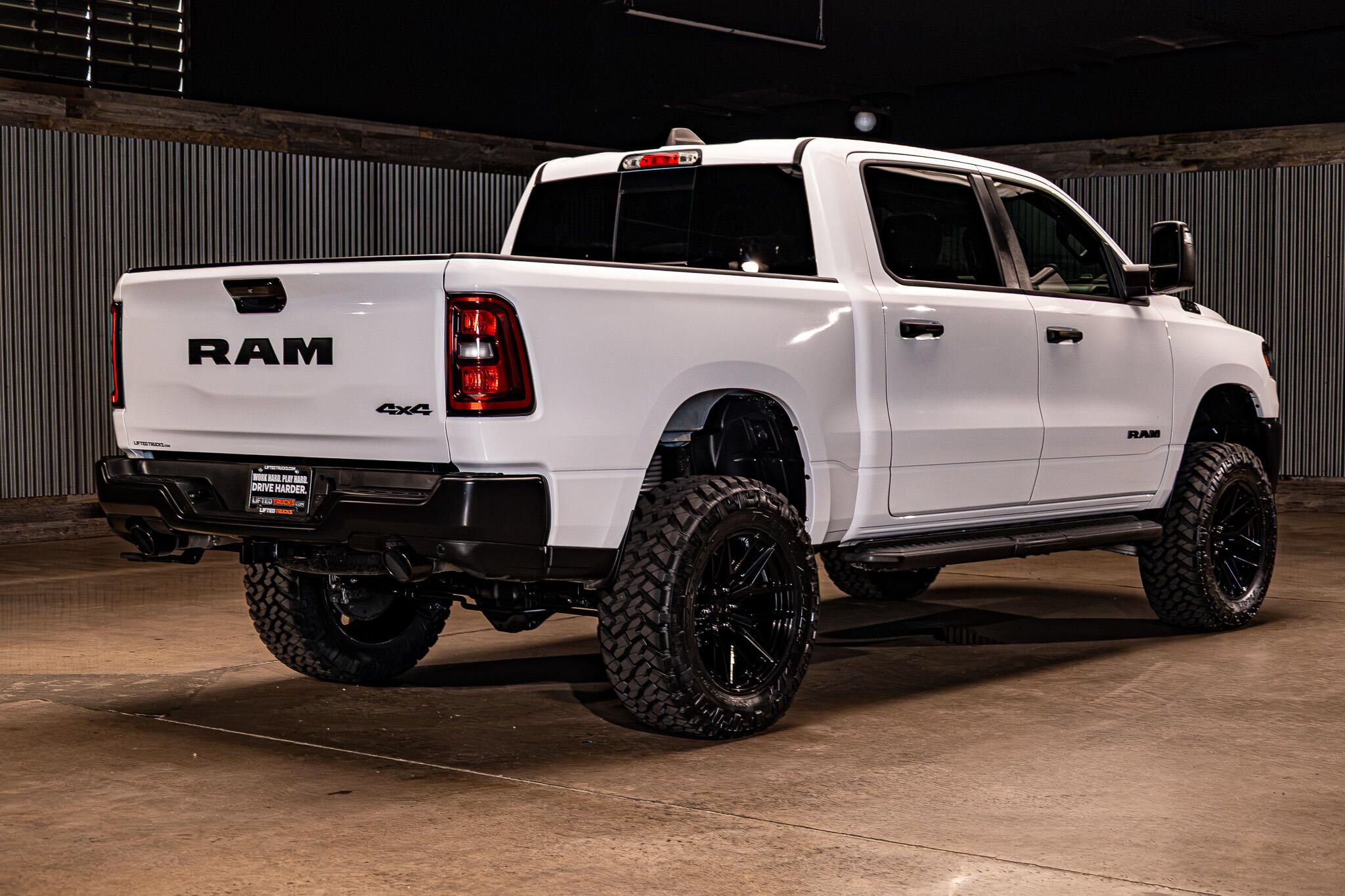 Used 2025 RAM 1500 Warlock AWD/4WD image 10