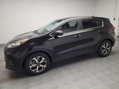 Used 2020 Kia Sportage LX FWD image 2