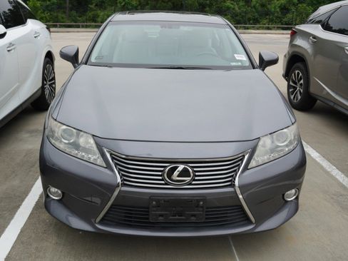 Used 2013 Lexus ES 350 w/ Luxury Pkg FWD image 3