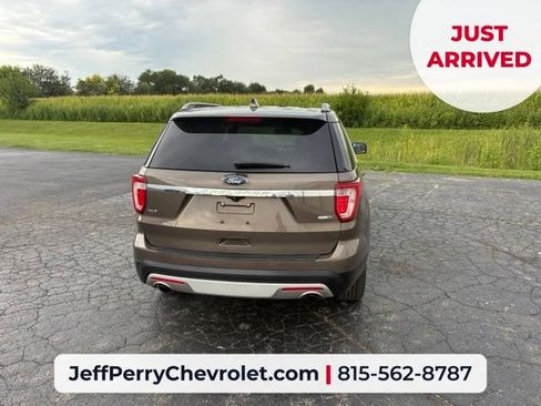 Used 2016 Ford Explorer XLT w/ Equipment Group 202A AWD/4WD image 5