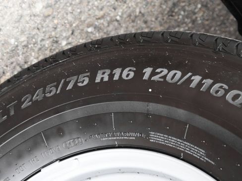 Used 2023 Mercedes-Benz Sprinter 144 Cargo image 39