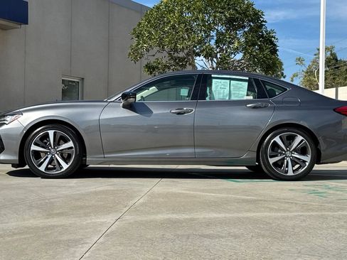 Certified 2025 Acura TLX w/ Technology Package image 10