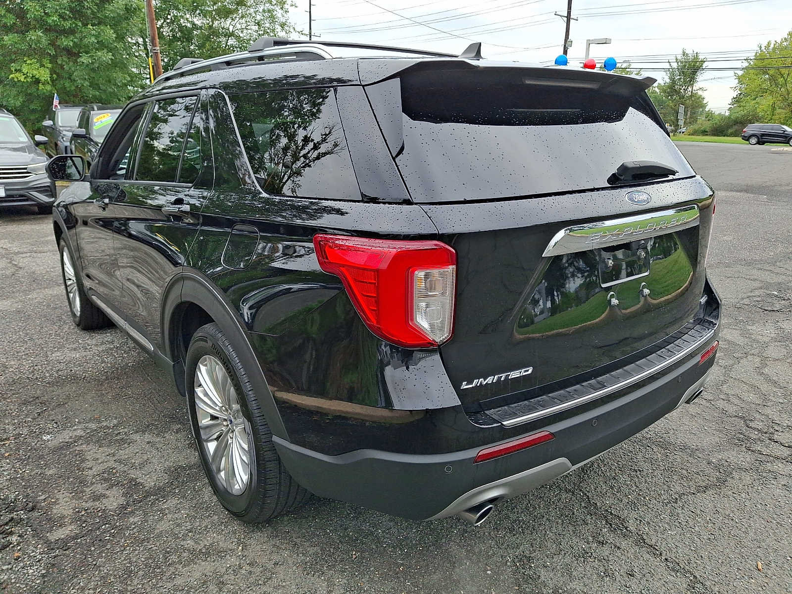 Used 2021 Ford Explorer Limited w/ Hybrid Equipment Group 310A AWD/4WD image 4