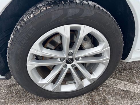 Used 2025 Audi Q7 3.0T Premium Plus image 30