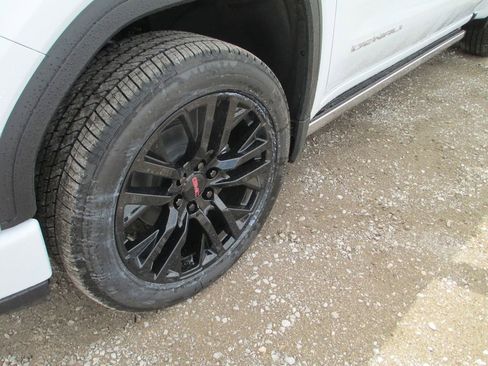 New 2026 GMC Sierra 1500 Denali AWD/4WD image 14