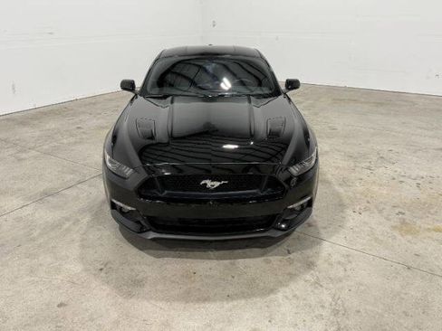 Used 2015 Ford Mustang GT Premium image 4