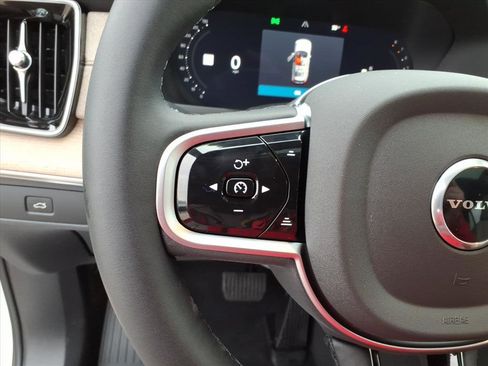 Certified 2026 Volvo XC90 B6 Plus w/ Protection Package Premier image 15