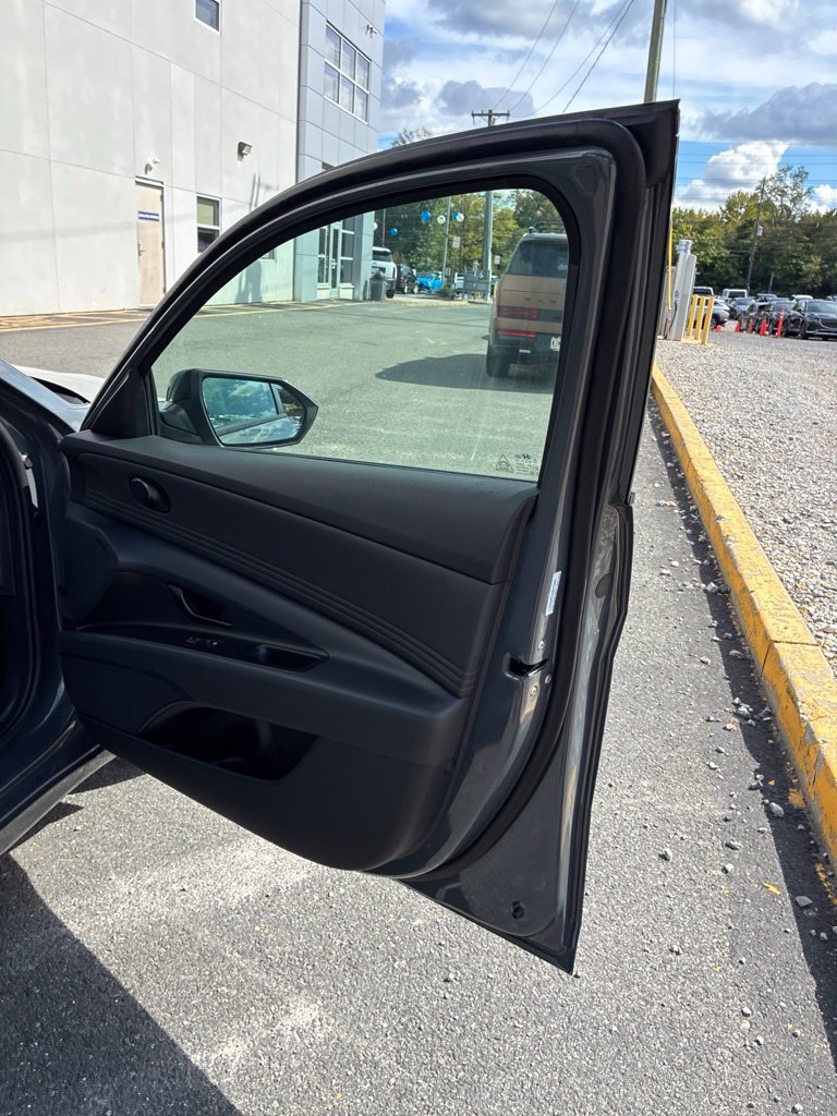 New 2026 Hyundai Elantra SEL Sport FWD image 19