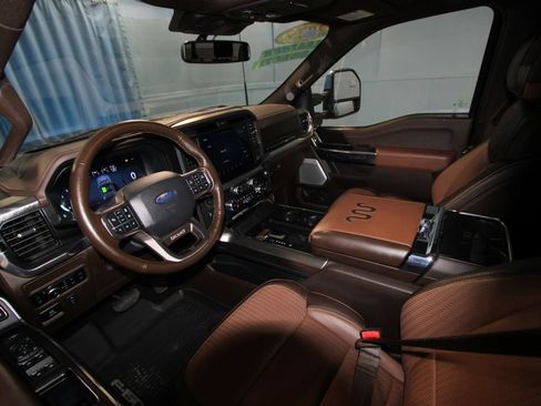 Used 2025 Ford F150 King Ranch AWD/4WD image 2