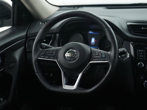 Used 2019 Nissan Rogue SV w/ Sun & Sound Touring Package image 14