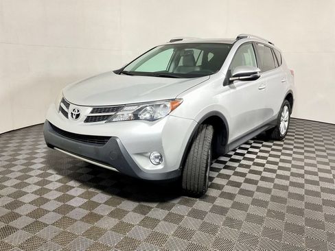 Used 2014 Toyota RAV4 Limited w/ Technology Package AWD/4WD image 2