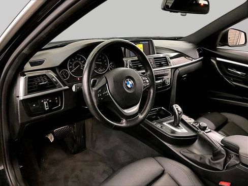 Used 2018 BMW 330i xDrive Sedan AWD/4WD image 13