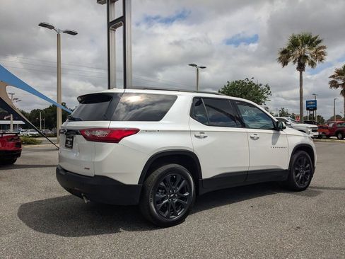 Used 2021 Chevrolet Traverse RS FWD image 3