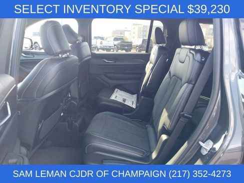 New 2025 Jeep Grand Cherokee L Altitude image 6