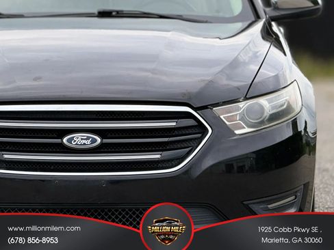 Used 2015 Ford Taurus Limited FWD image 12