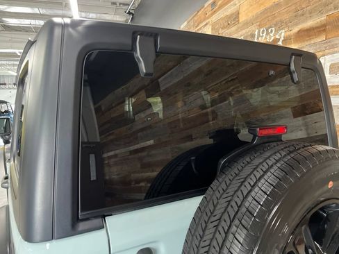 Used 2023 Jeep Wrangler Unlimited Sport AWD/4WD image 63
