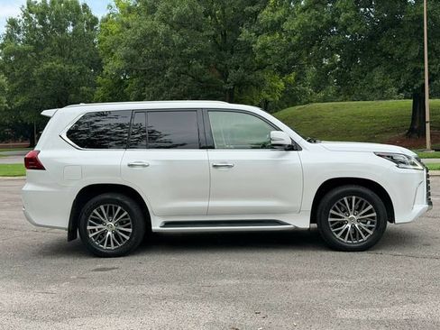 Used 2018 Lexus LX 570 4WD image 7