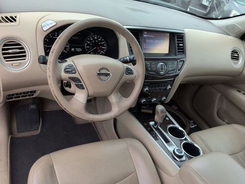 Used 2014 Nissan Pathfinder Platinum w/ Platinum Premium Package image 25