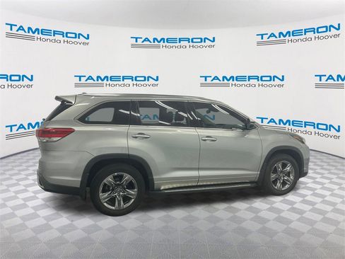 Used 2019 Toyota Highlander Limited Platinum image 6