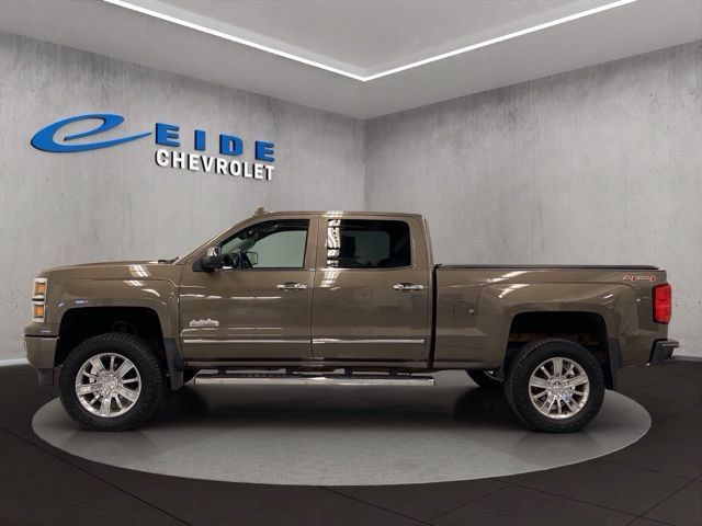Used 2015 Chevrolet Silverado 1500 High Country w/ High Country Premium Package AWD/4WD image 12