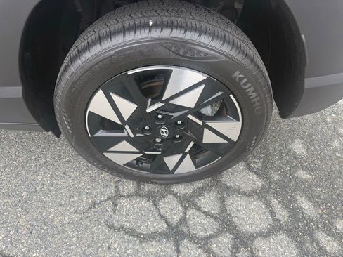 Used 2024 Hyundai Kona SEL w/ Convenience Package AWD/4WD image 12
