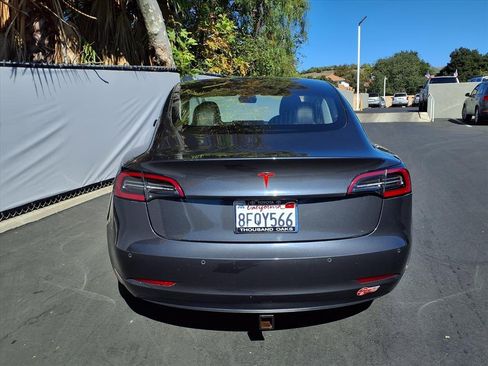 Used 2018 Tesla Model 3 Long Range image 5