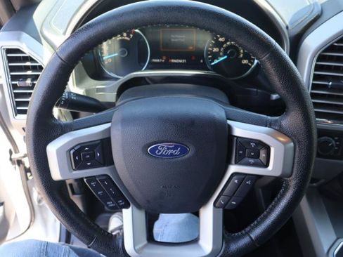 Used 2015 Ford F150 Lariat w/ Equipment Group 502A Luxury AWD/4WD image 17