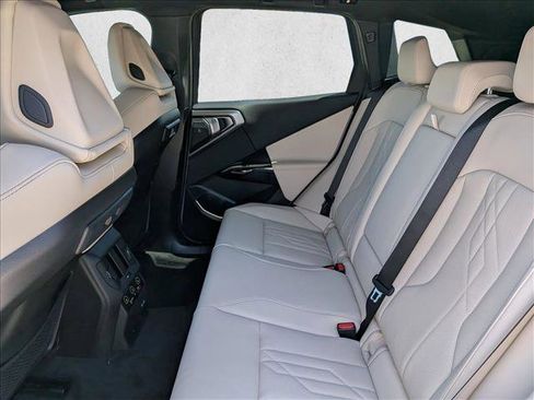 New 2026 BMW X3 xDrive30 w/ Premium Package AWD/4WD image 17