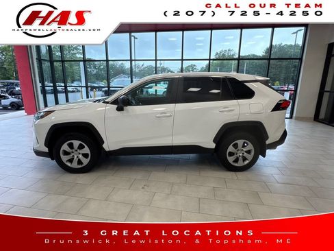 Used 2023 Toyota RAV4 LE AWD/4WD image 2